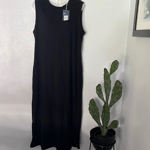 Universal Thread sleeveless black dress Sz L
